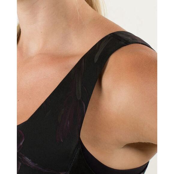 Lululemon Hustle Bustle Tank Womens 8 Heather Black Floral Shelf Bra Drawstring - Picture 15 of 16